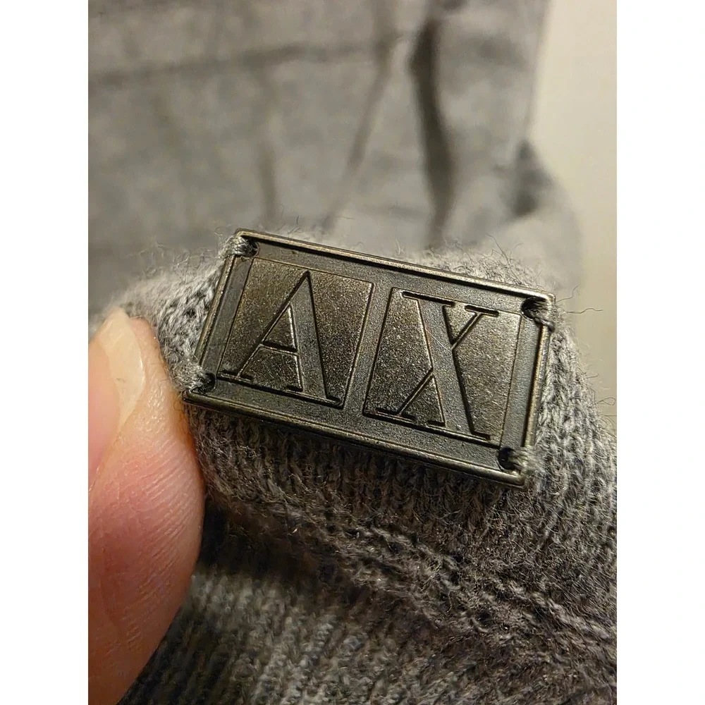 Armani Exchange Mens V-Neck Sweater Gray Textured Stripe AX Logo Medium